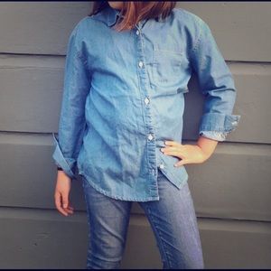 Blue bottom down shirt